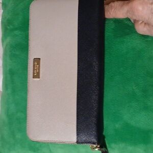 Kate Spade Black and Cream/Pale Pink Women's Wallet